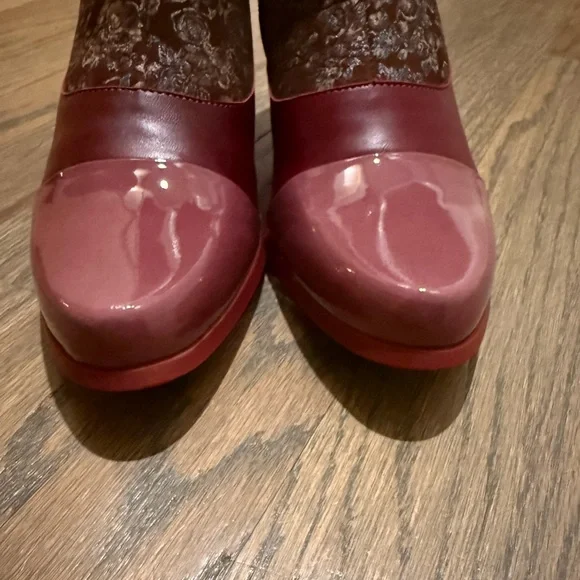 NEW FLUEVOG Savasana Ankle Boots 8.5 - Picture 7 of 10